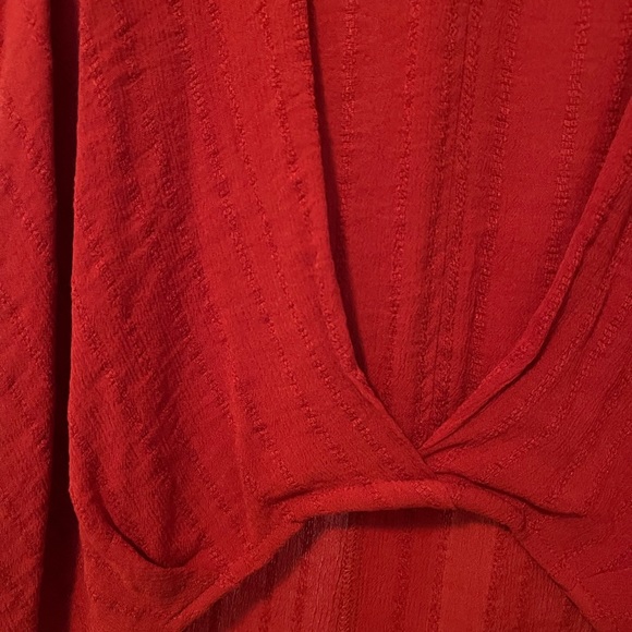 High-low Tank Top - Picture 2 of 3